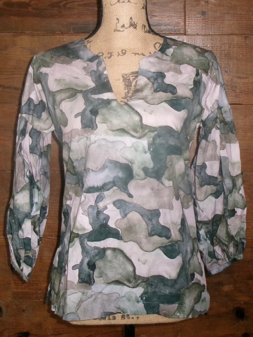 Vintage green watercolor blouse size S
